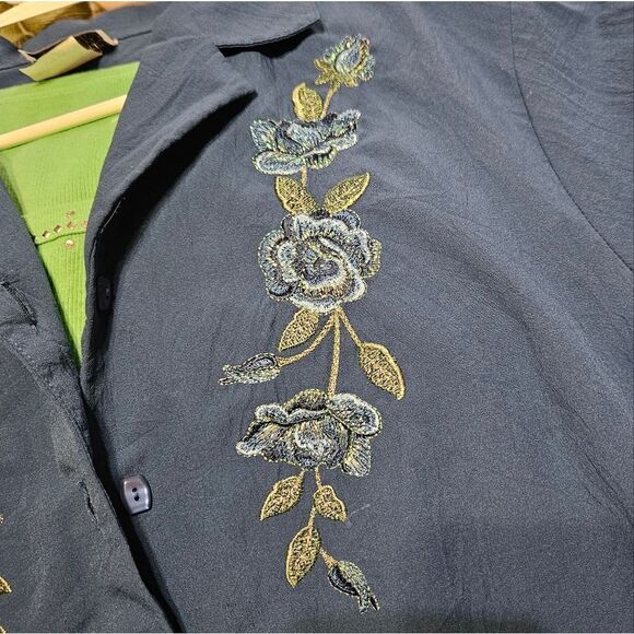 #380 Bonworth Button  Up Royal Blue Embroidered Top- Size: Large (Petites) - Picture 9 of 9